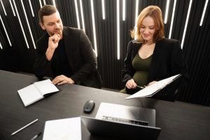 Спілка адвокатів за роботою.